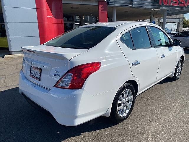 Nissan Versa