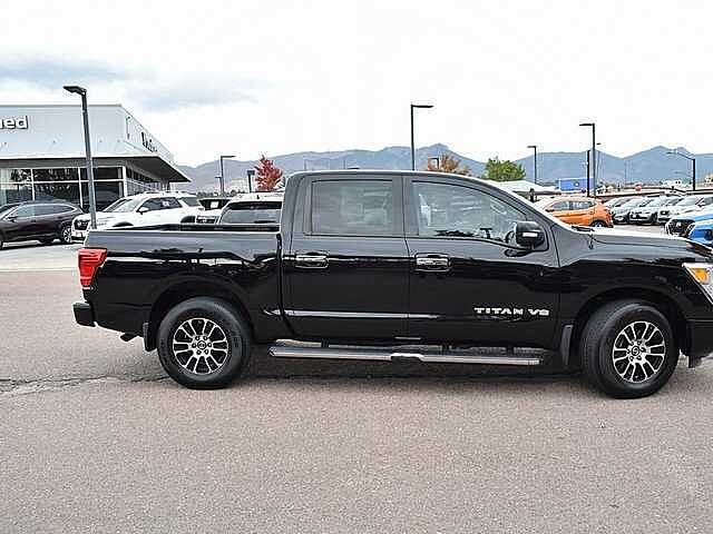 Nissan Titan