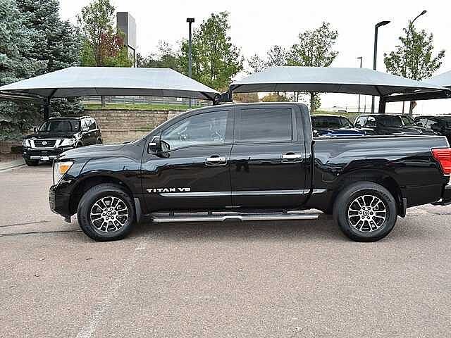 Nissan Titan