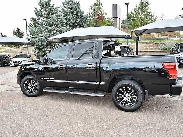 Nissan Titan