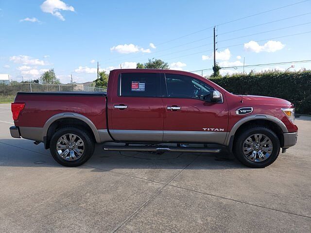 Nissan Titan