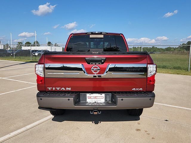 Nissan Titan