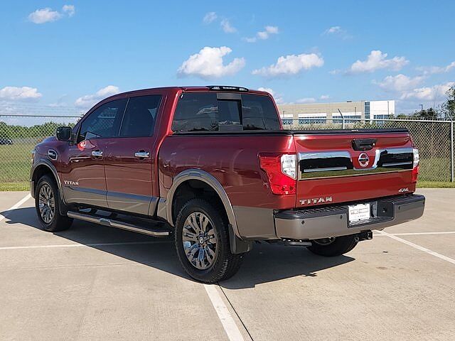 Nissan Titan