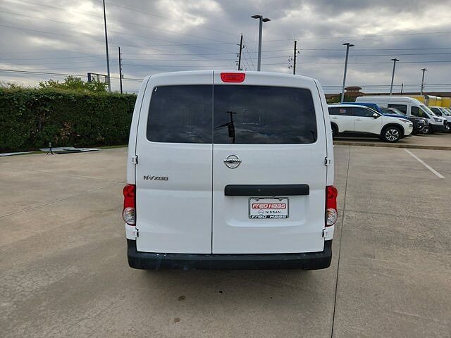 Nissan NV200