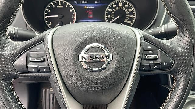 Nissan Maxima