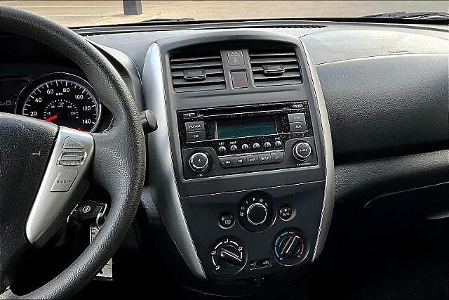 Nissan Versa