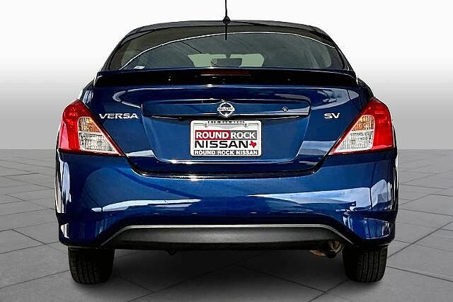 Nissan Versa