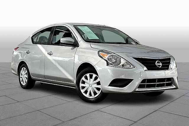 Nissan Versa