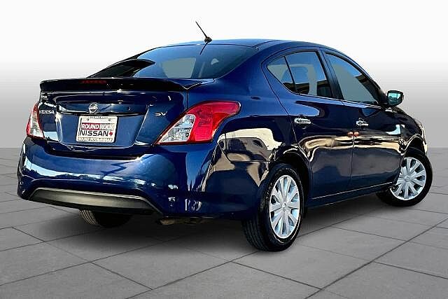 Nissan Versa