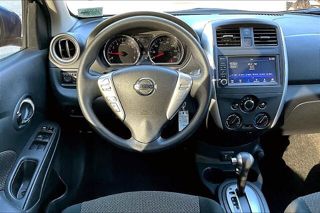 Nissan Versa