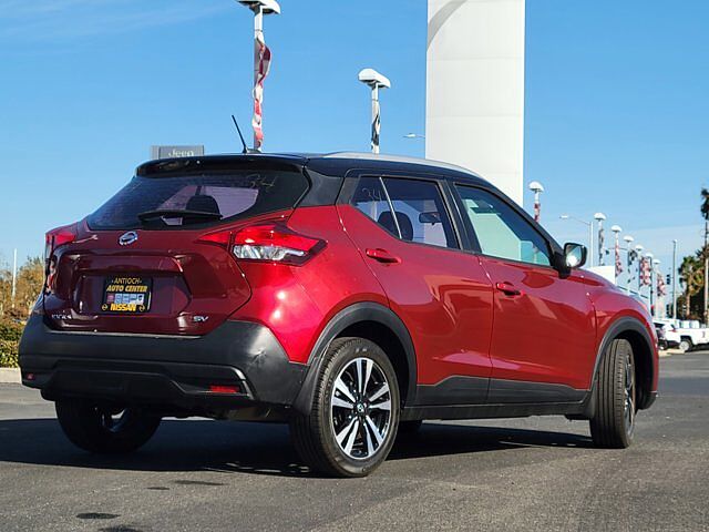 Nissan Kicks