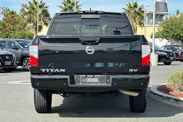 Nissan Titan