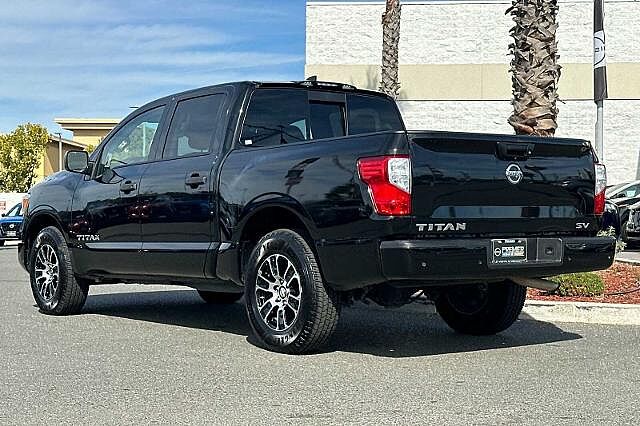 Nissan Titan