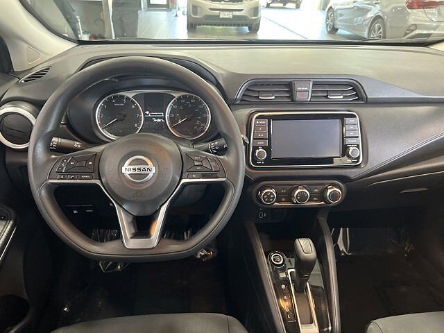 Nissan Versa