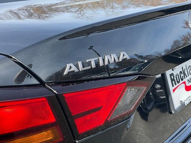 Nissan Altima