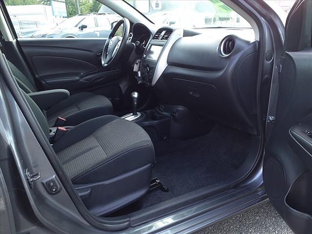 Nissan Versa