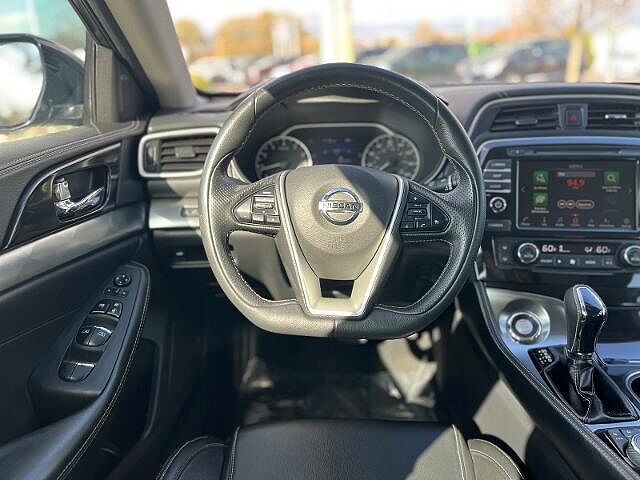 Nissan Maxima