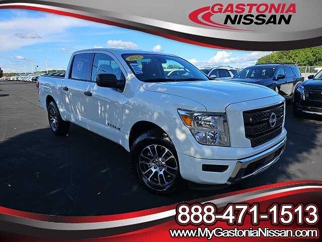 Nissan Titan