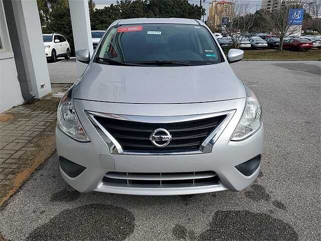 Nissan Versa