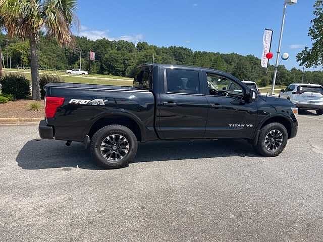 Nissan Titan