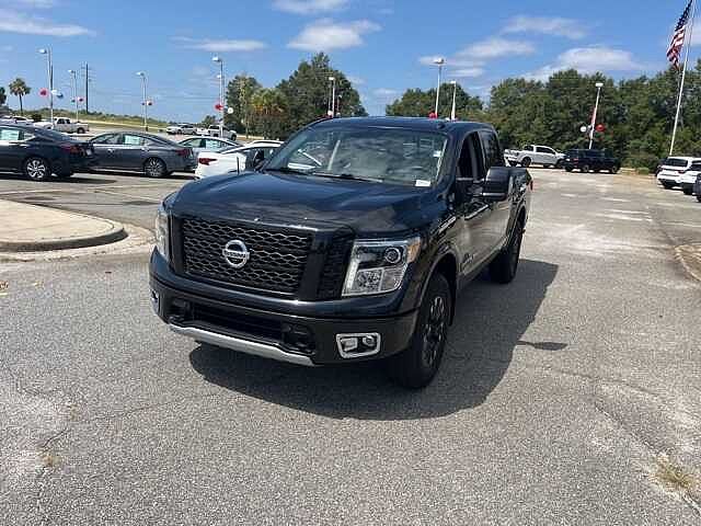 Nissan Titan