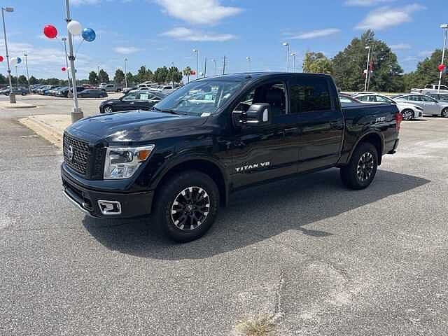 Nissan Titan