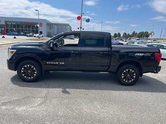 Nissan Titan