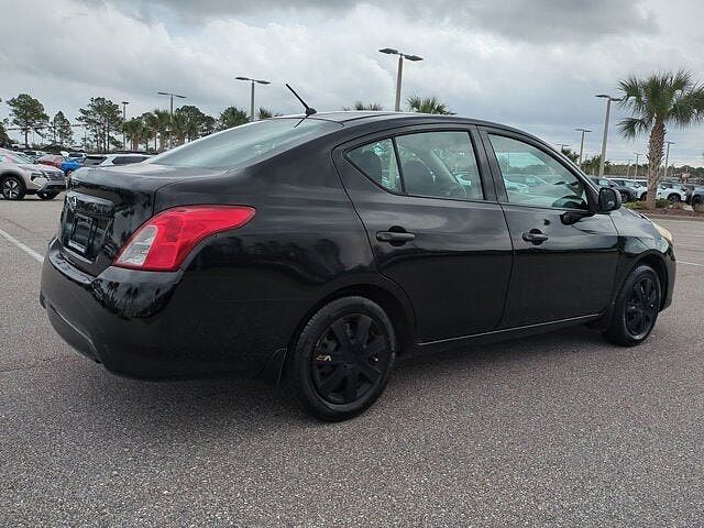 Nissan Versa