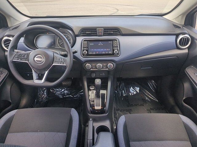 Nissan Versa