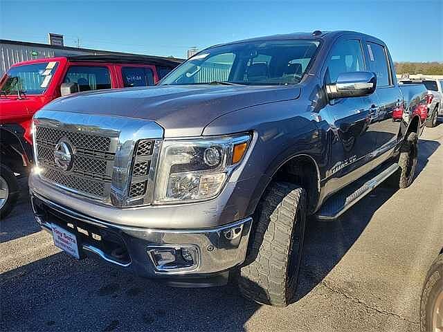 Nissan Titan