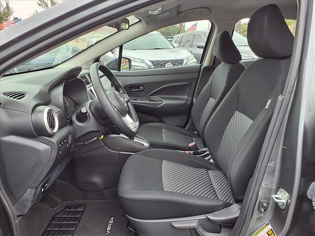 Nissan Versa