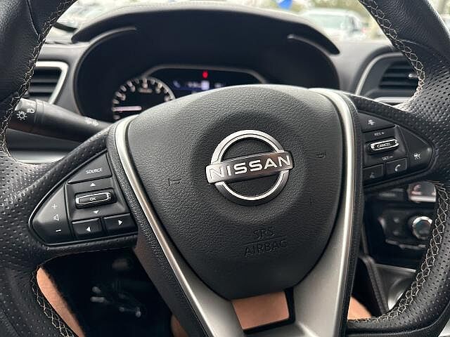 Nissan Maxima