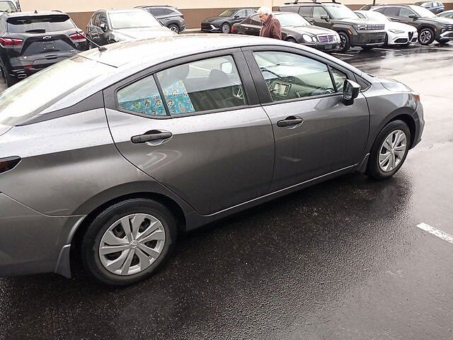 Nissan Versa