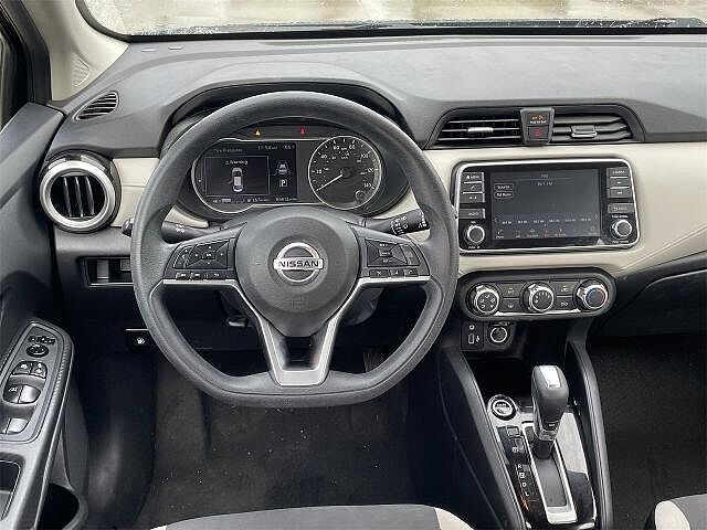 Nissan Versa