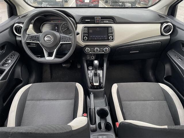 Nissan Versa