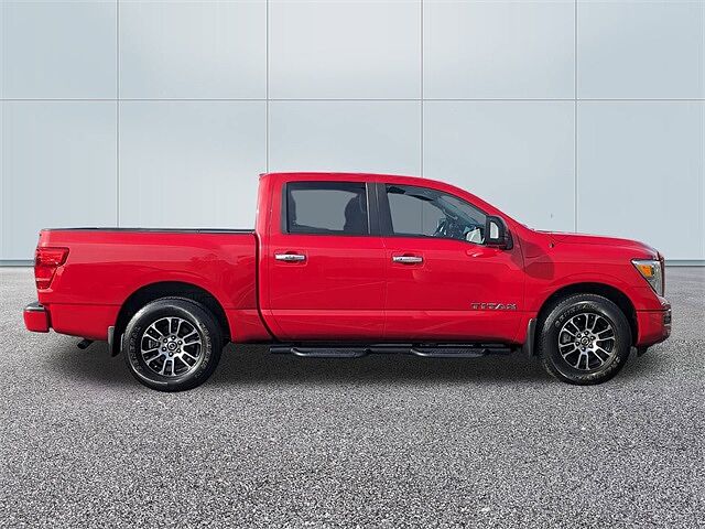 Nissan Titan