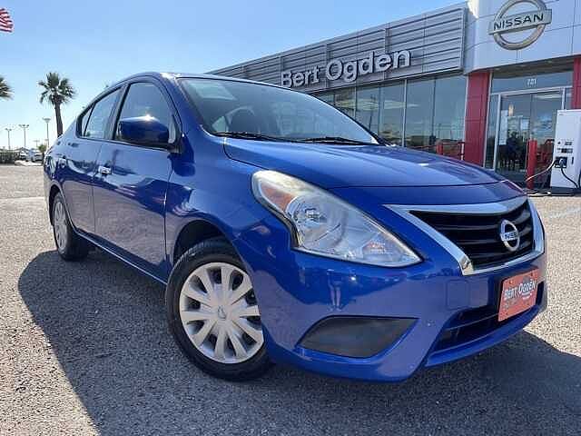 Nissan Versa