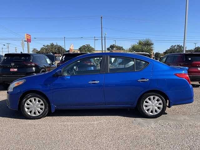 Nissan Versa