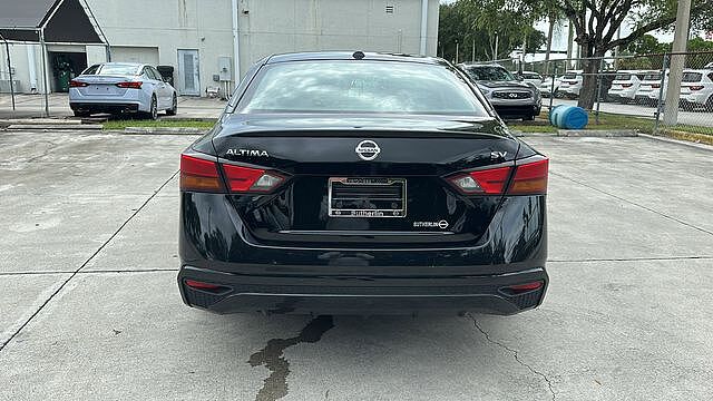 Nissan Altima