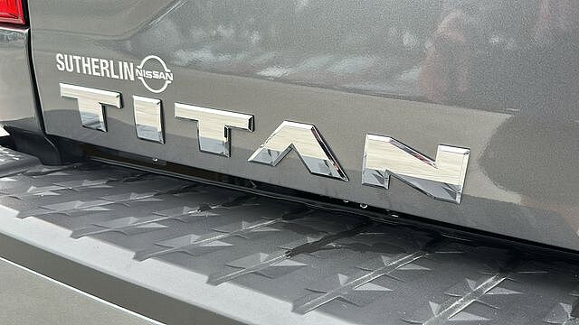 Nissan Titan