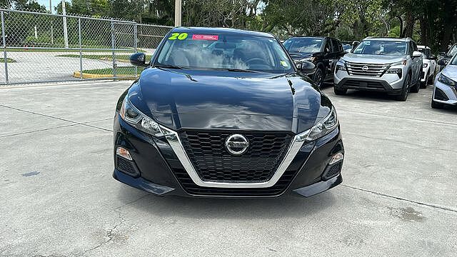 Nissan Altima