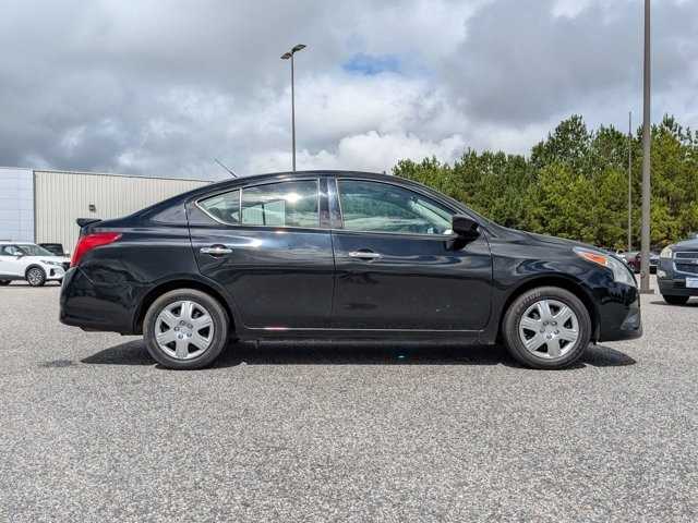 Nissan Versa