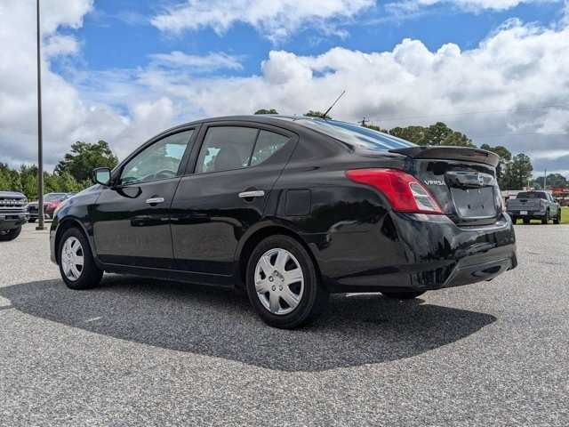 Nissan Versa