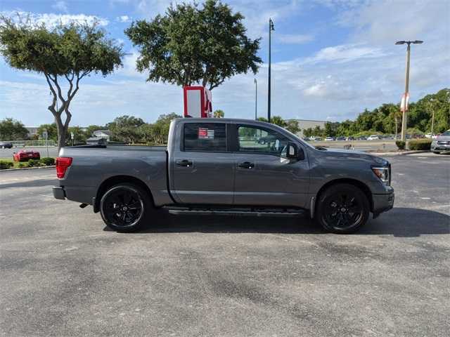 Nissan Titan