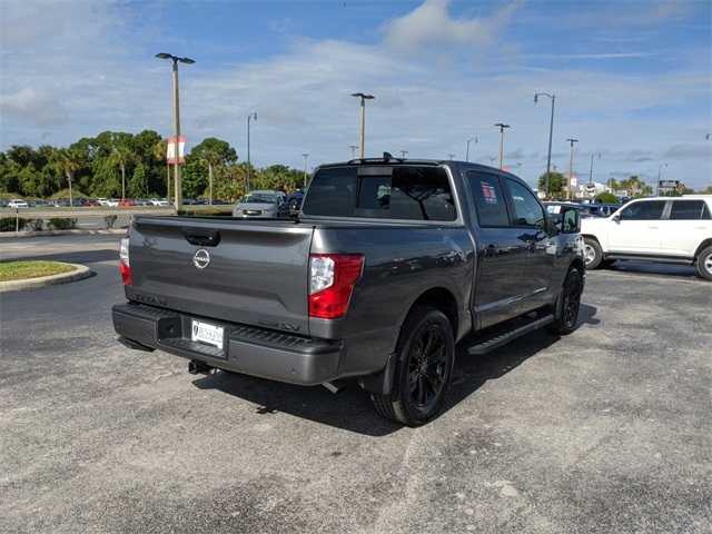 Nissan Titan