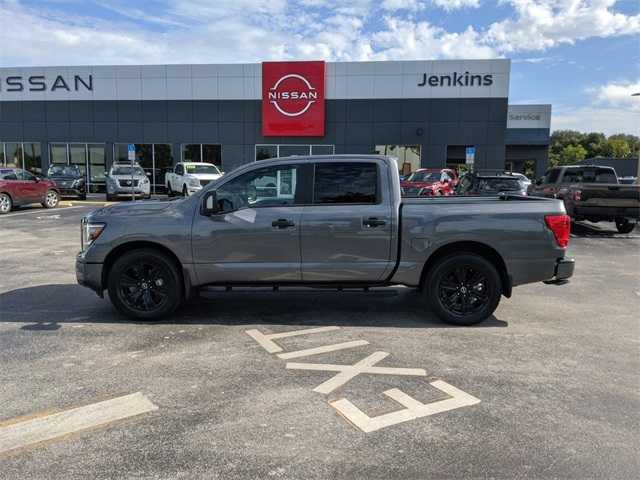 Nissan Titan