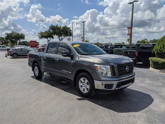 Nissan Titan