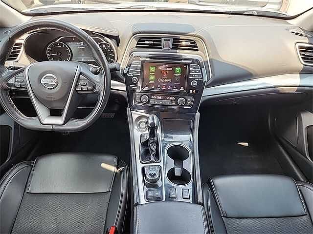 Nissan Maxima