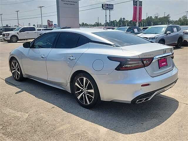 Nissan Maxima