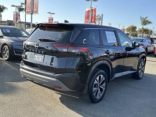 Nissan Rogue